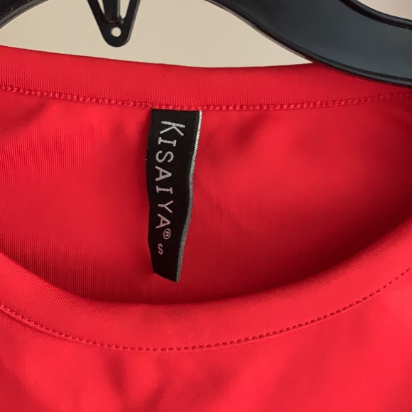 Kisaiya branded mesh sleeve color block crop top - Picture 5 of 6